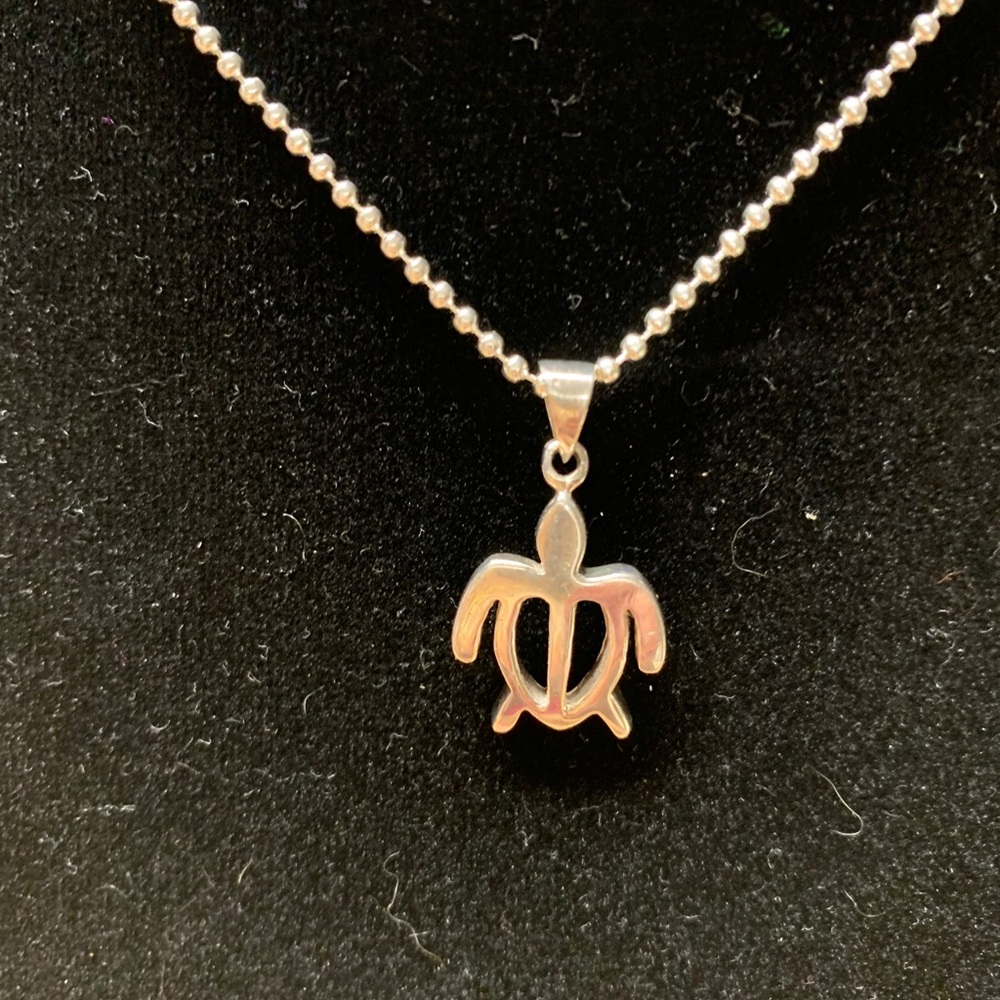 Honu Petroglyph Pendant 🐢